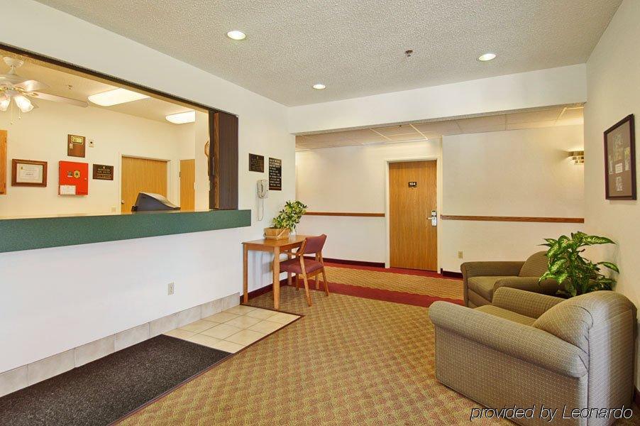 Wamego Inn And Suites 내부 사진